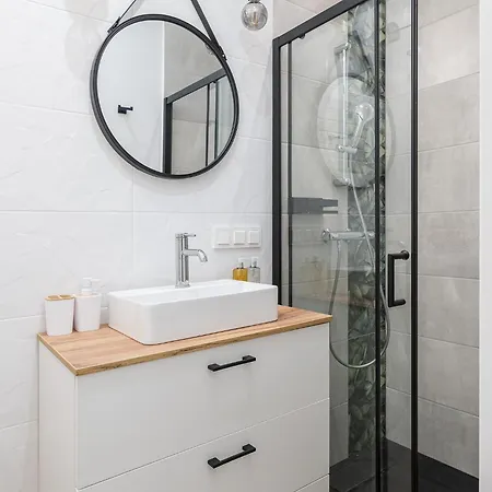 Apartment Rentplanet - Wieckowskiego *