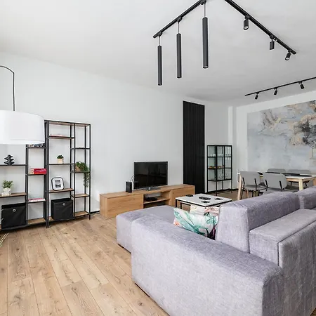 Rentplanet - Wieckowskiego Lodz
