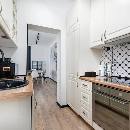 Apartment Rentplanet - Wieckowskiego *